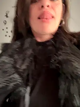 NATHALIA-28  online show from 11/15/25, 12:09