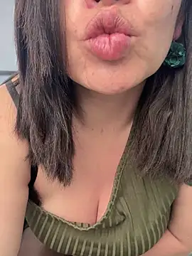 NATHALIA-28  online show from 12/17/25, 12:10