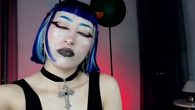 Snapshot of Blue_berry1 chatting on 01/18/25, 05:15 Blue berry1 online show from 01/18/25, 05:15