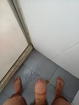 ManuRod1981 online show from 12/27/24, 04:21