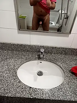 ManuRod1981 online show from 10/06/25, 11:55