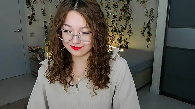 SereneFlame online show from 11/13/25, 04:00