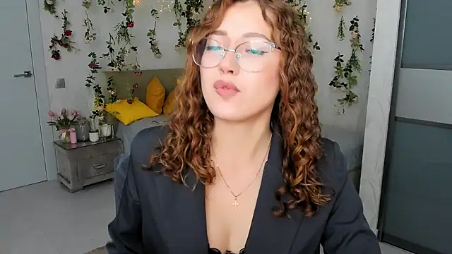 SereneFlame online show from 10/19/25, 04:10