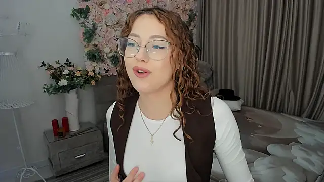 SereneFlame online show from 10/21/25, 04:06