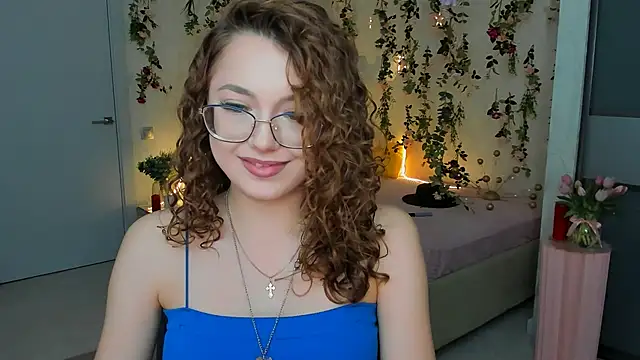 SereneFlame online show from 02/02/26, 06:07