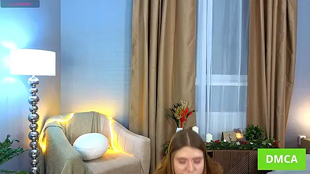 AlisiaSpinnet  online show from 01/13/26, 04:00