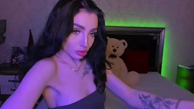 Snapshot of NancyLovee_ chatting on 02/12/25, 09:11 NancyLovee online show from 02/12/25, 09:11