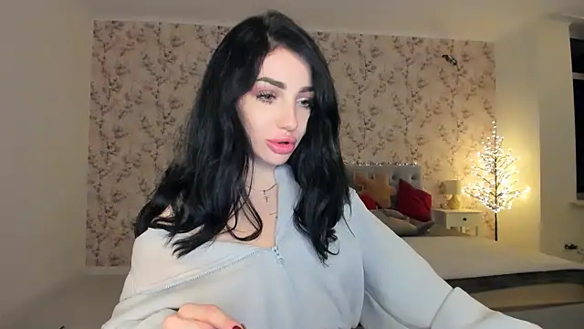 NancyLovee  online show from 12/13/25, 11:22