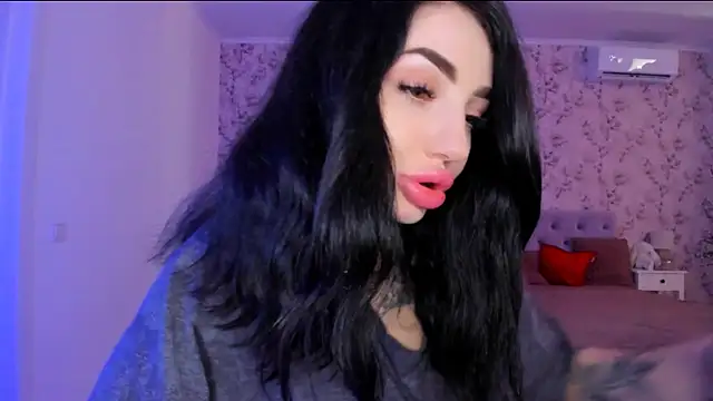Snapshot of NancyLovee_ chatting on 06/29/26, 01:44 NancyLovee online show from 06/29/26, 01:44