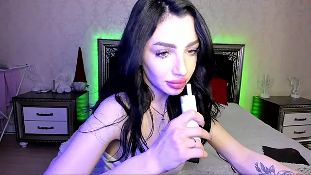Snapshot of NancyLovee_ chatting on 03/11/25, 11:58 NancyLovee online show from 03/11/25, 11:58