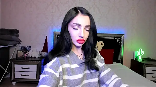 Snapshot of NancyLovee_ chatting on 02/17/25, 08:06 NancyLovee online show from 02/17/25, 08:06