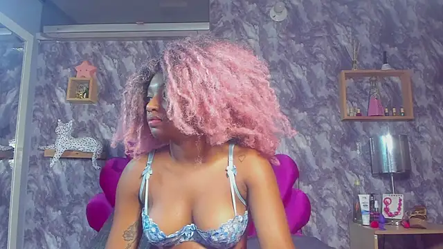 EMMAPARISS online show from 11/29/25, 11:43