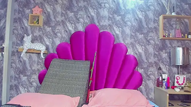 EMMAPARISS online show from 09/29/25, 12:33