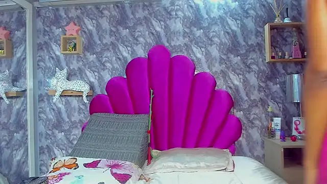 EMMAPARISS online show from 10/24/25, 11:53