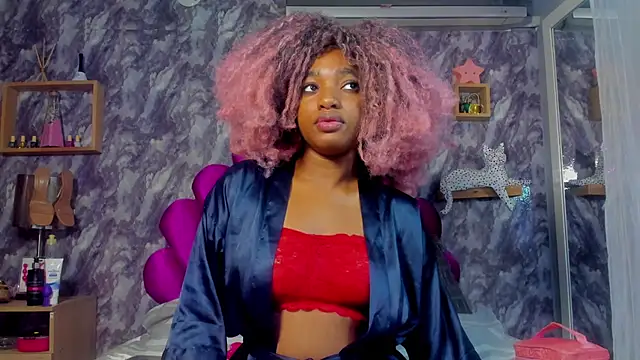 EMMAPARISS online show from 03/25/26, 12:04