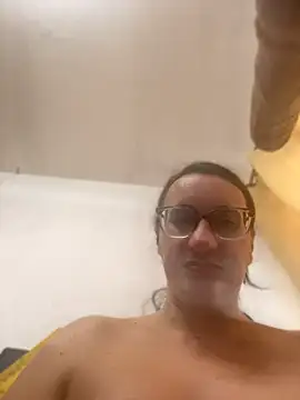 gloria7v05 online show from 04/13/26, 01:48