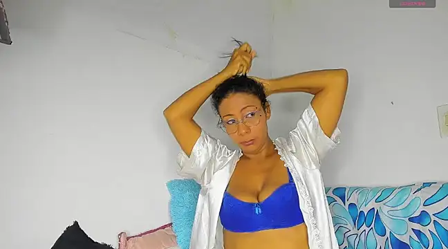 Snapshot of Nenita_Hot_ chatting on 03/14/25, 03:48 Nenita Hot online show from 03/14/25, 03:48