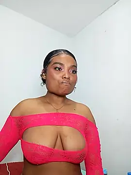 Snapshot of gianna_smith chatting on 02/05/26, 04:52 gianna smith online show from 02/05/26, 04:52