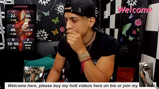 Snapshot of MikeRose94 chatting on 09/27/25, 03:51 MikeRose94 online show from 09/27/25, 03:51