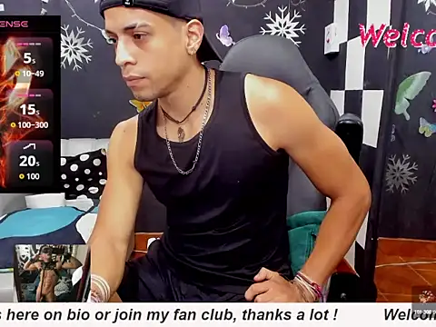 Snapshot of MikeRose94 chatting on 09/21/25, 05:40 MikeRose94 online show from 09/21/25, 05:40