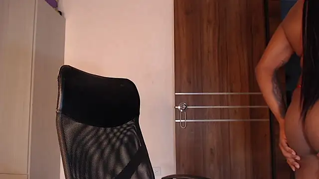 Snapshot of mistressbigcock777 chatting on 02/14/26, 07:19 mistressbigcock777 online show from 02/14/26, 07:19