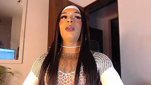 Snapshot of mistressbigcock777 chatting on 11/11/25, 06:41 mistressbigcock777 online show from 11/11/25, 06:41