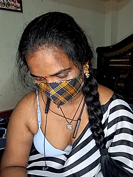 anitha906 online show from 02/13/25, 08:03