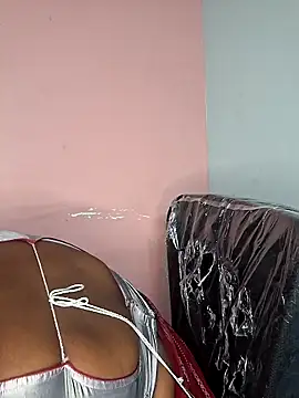 anitha906 online show from 10/04/25, 04:41