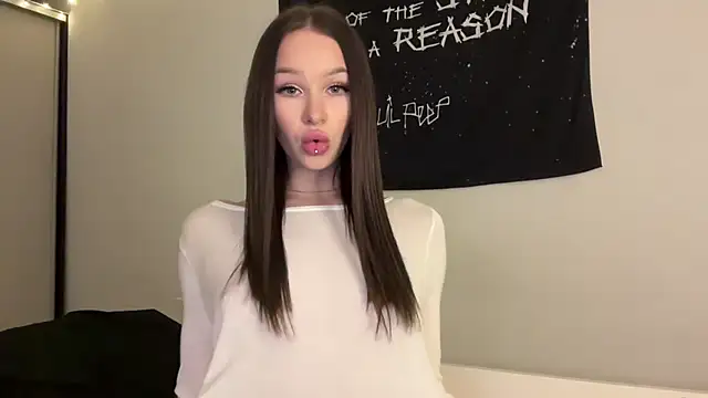 ur molly online show from 11/26/25, 11:10