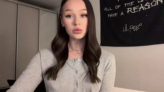 ur molly online show from 11/28/25, 11:32