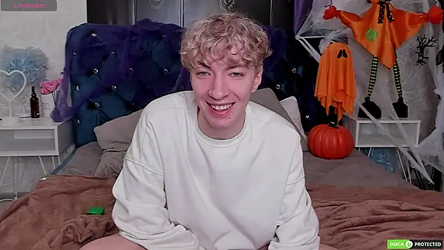 TrevorBenson online show from 10/22/25, 03:17