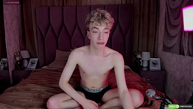 TrevorBenson online show from 11/13/25, 04:05