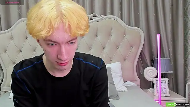 TrevorBenson online show from 10/03/25, 02:59