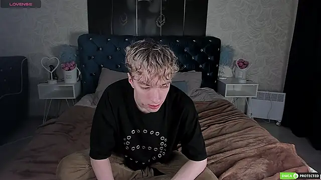 TrevorBenson online show from 12/05/25, 03:05