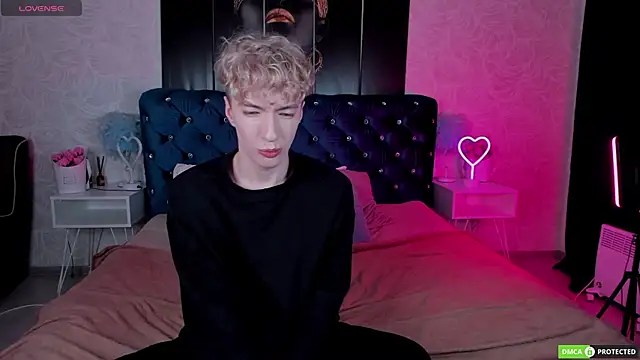 TrevorBenson online show from 11/20/25, 08:59