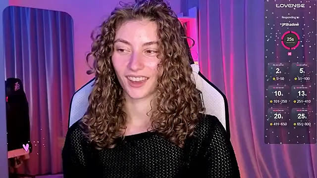 Snapshot of lady_curls chatting on 01/31/25, 01:54 lady curls online show from 01/31/25, 01:54