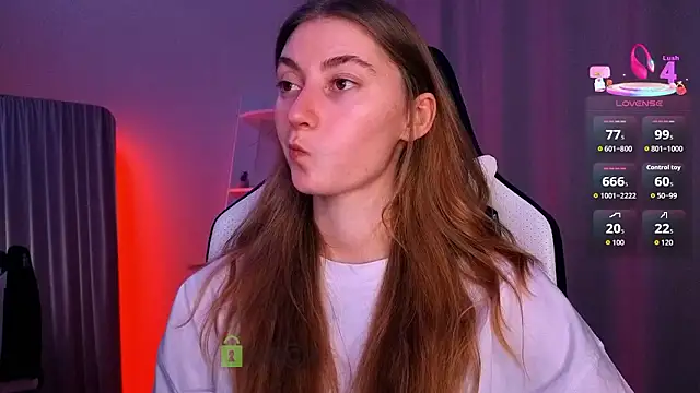 Snapshot of lady_curls chatting on 02/01/26, 11:25 lady curls online show from 02/01/26, 11:25