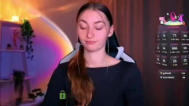 lady curls online show from 03/11/26, 11:21