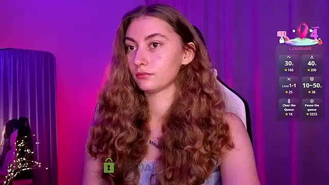 Snapshot of lady_curls chatting on 01/07/26, 11:21 lady curls online show from 01/07/26, 11:21