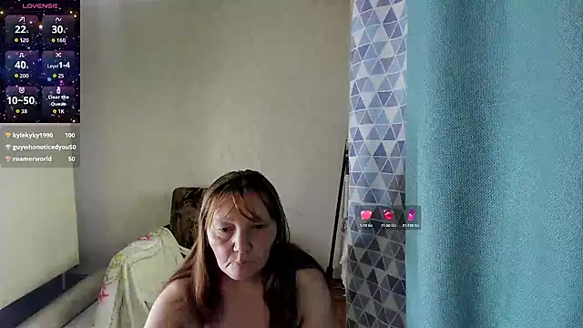 Snapshot of elis_gabbi chatting on 06/20/26, 01:10 elis gabbi online show from 06/20/26, 01:10