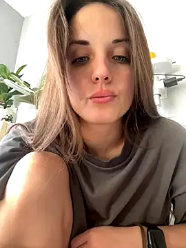 AmiLavs online show from 11/27/25, 10:27