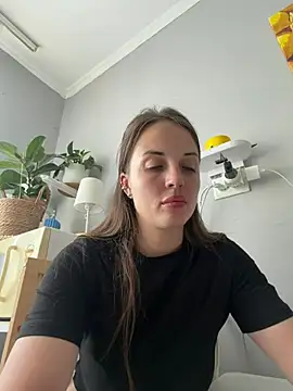 AmiLavs online show from 06/26/26, 12:00