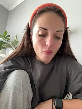 AmiLavs online show from 11/18/25, 07:22