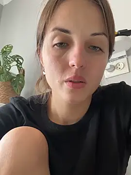 AmiLavs online show from 11/04/25, 11:14