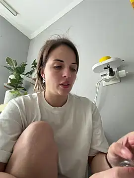 AmiLavs online show from 04/10/26, 10:55