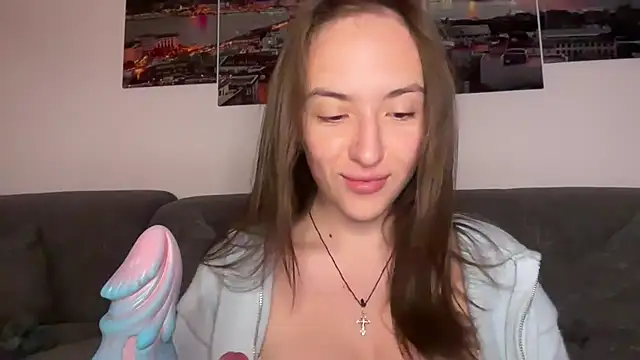 EmilyWi  online show from 05/05/26, 09:07