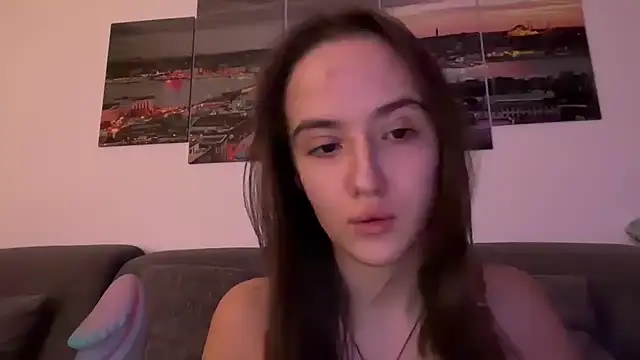 EmilyWi  online show from 12/04/25, 10:09