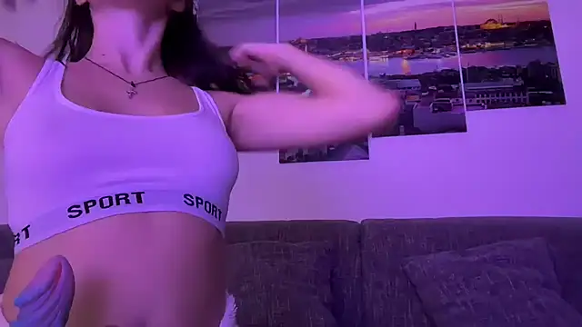 EmilyWi  online show from 12/03/25, 10:09