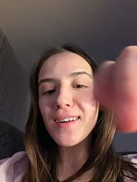 EmilyWi  online show from 12/13/25, 08:04