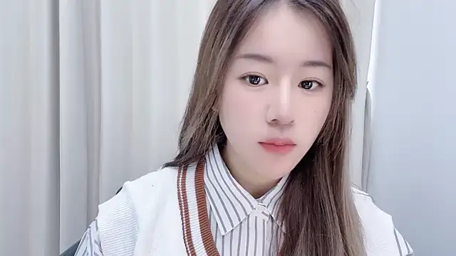 chloe-01 online show from 12/20/24, 04:31